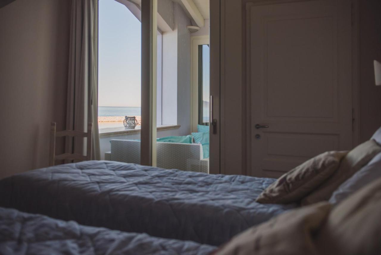 Villa Lilla Sulla Spiaggia Di San Vincenzo Luxury Dış mekan fotoğraf