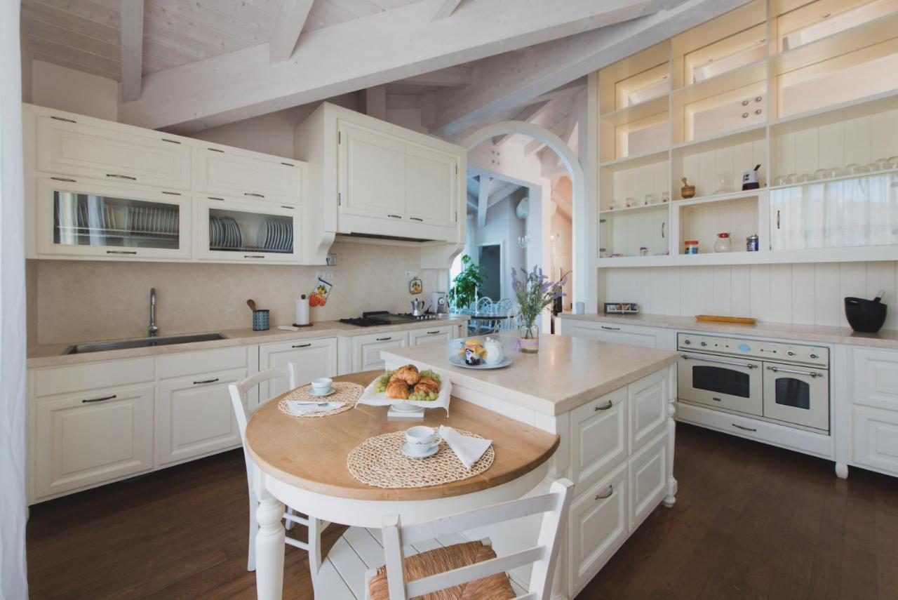 Villa Lilla Sulla Spiaggia Di San Vincenzo Luxury Dış mekan fotoğraf